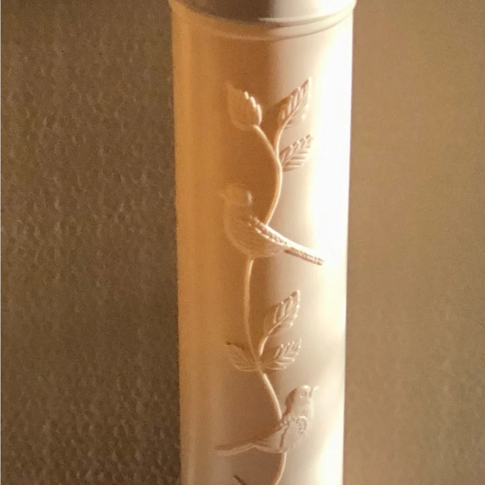 Vtg Blow Mold Bird & Vine Bathroom Toilet Tissue Paper Holder Storage Container